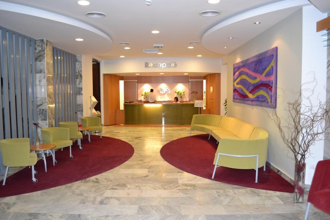Debreceni Postas Udulo Hotel ภายนอก รูปภาพ